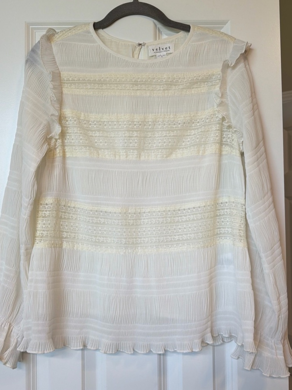 Velvet by Graham & Spencer Cream Sheer Lace-Panel Long Sleeve Blouse